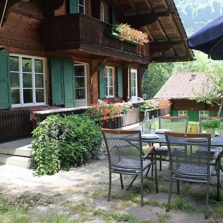 Апартаменты Sleeps 8 Wifi *